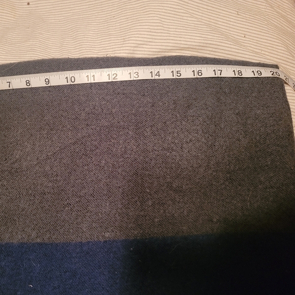 Cozy Oversized Blanket Scarf - Picture 3 of 4